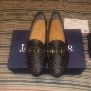 I am selling Jay Butler’s Millbank Bit Loafer, size 10.5. Perforated Dark Brown Millbank Bit Loafer (Gold Bit) – Jay Butler main image 3